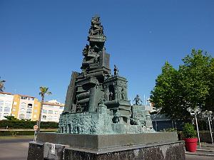 CAP D AGDE SCULPTURE DE ZOURAB TSERETELI  (9) HOMMAGE A BALZAC